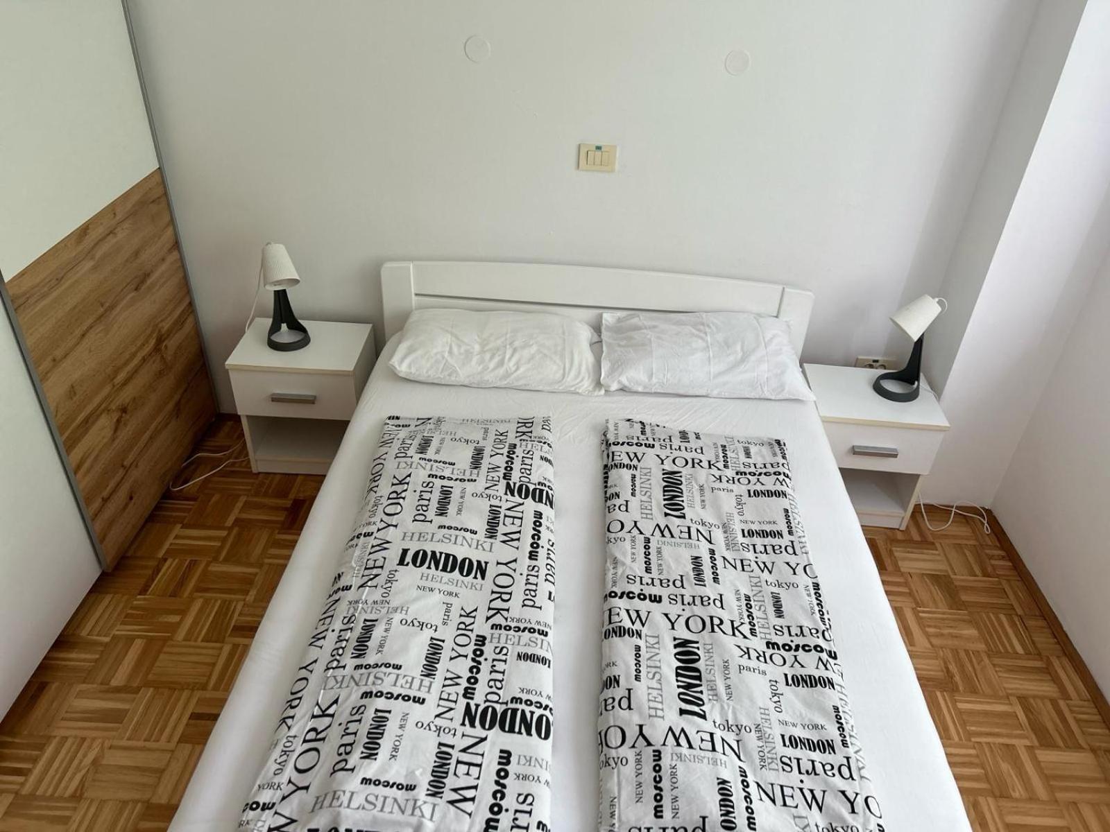 Industrial Zone Hotel Ljubljana Ngoại thất bức ảnh